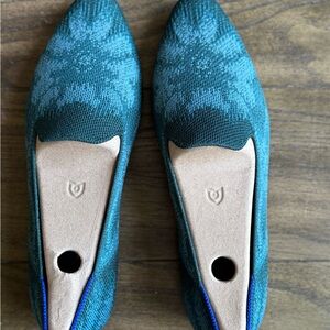 NEW IN BOX! Rothy’s The Almond Loafer in Dark Jade, Size 8